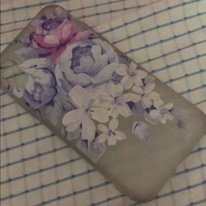 A flower iPhone X case